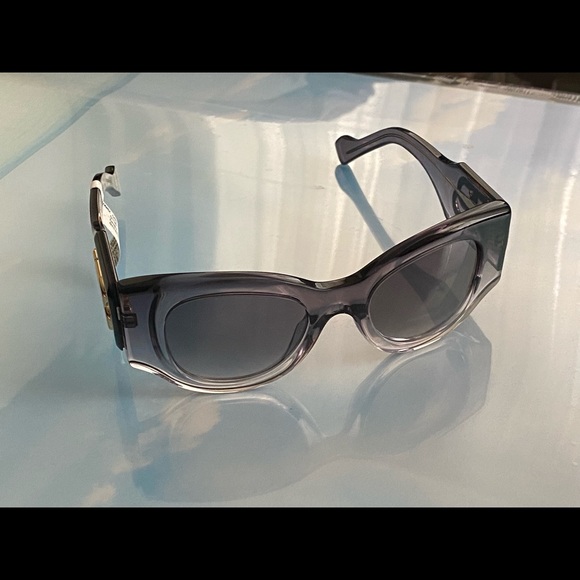 BALENCIAGA SUNGLASSES, WIDE EXTRA LARGE TEMPLE LOGO, SMOKE, PARIS COLLECTION - Picture 5 of 6